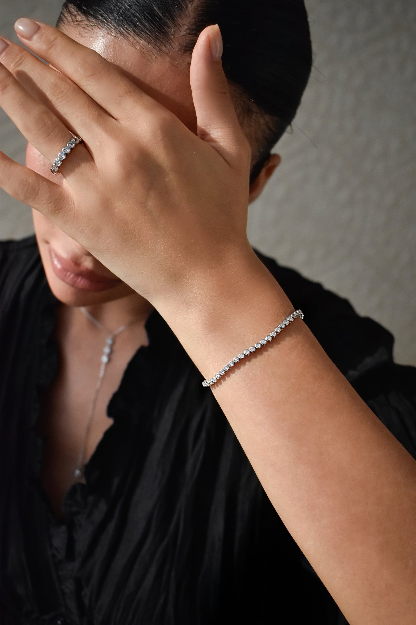 2mm Bezel Set Round Cut Tennis Bracelet