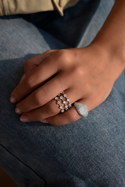 Two Pieces Round Cut Bar Stacked Bands