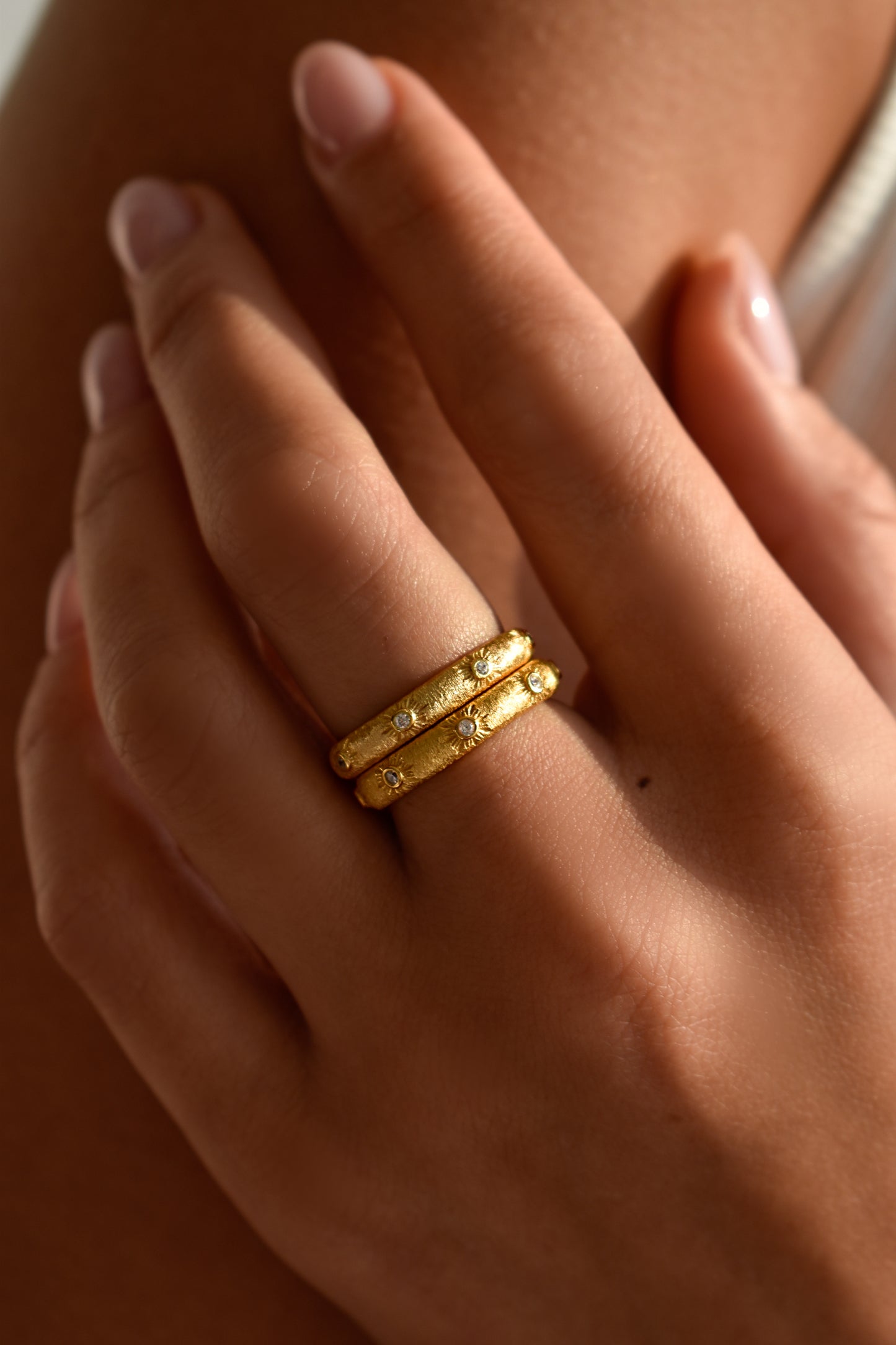 The Sun’s Light Band (Price per piece)