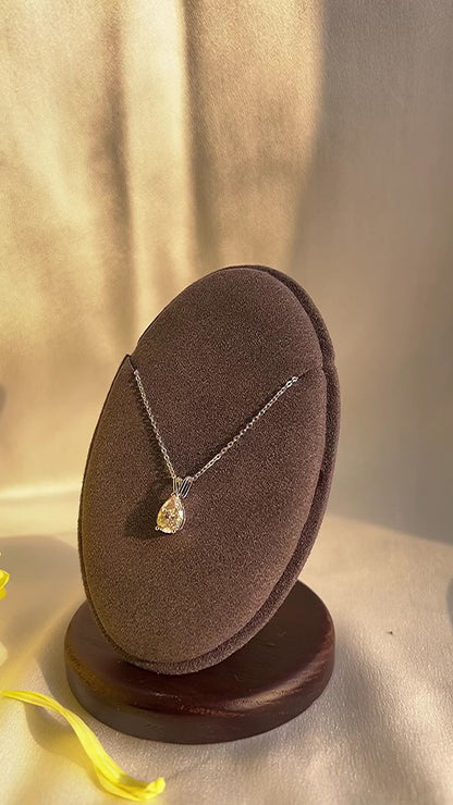 Mini Pear Shape Pendant in Cream Moissanite